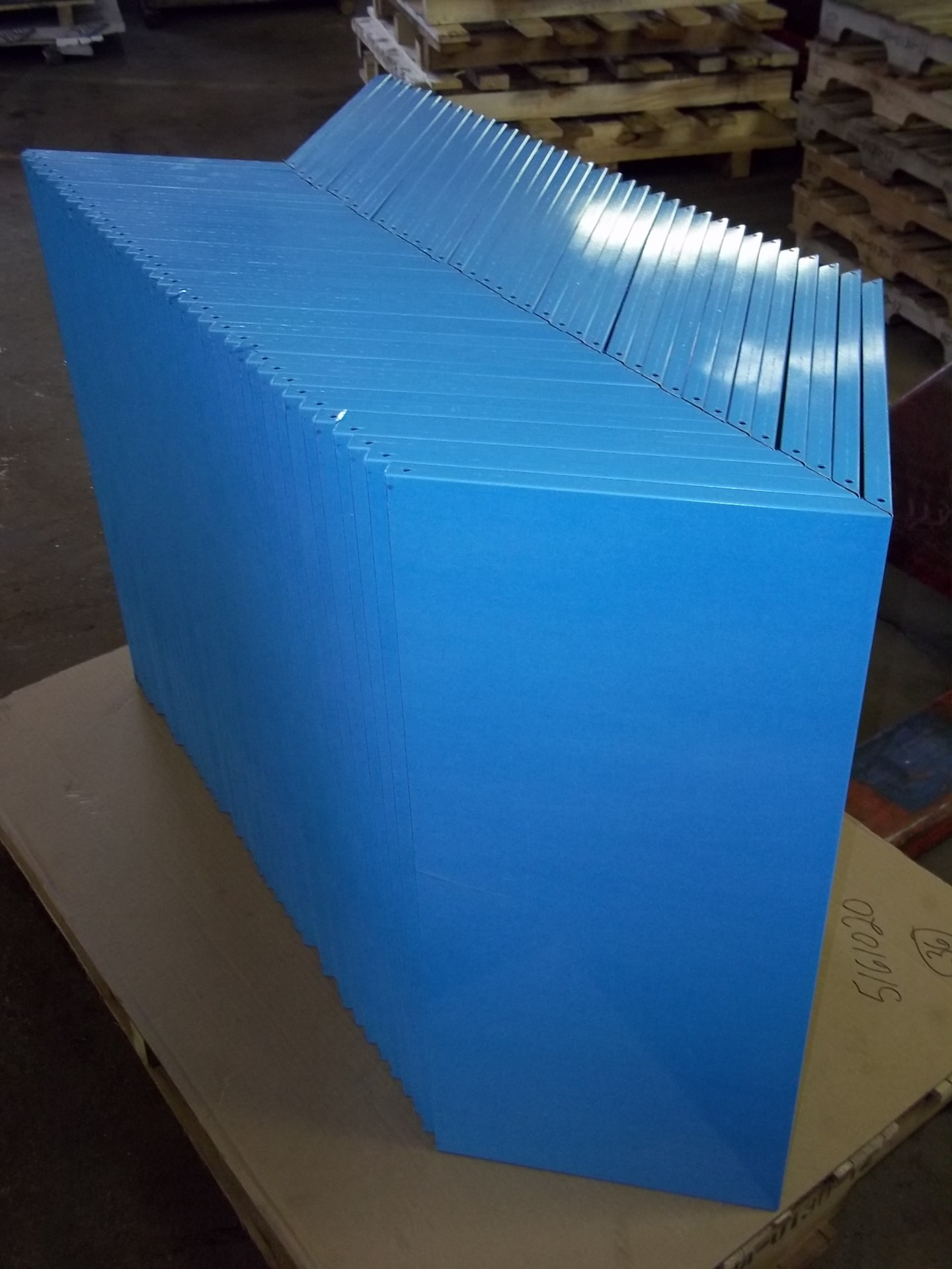 Bent sheet metal part 04